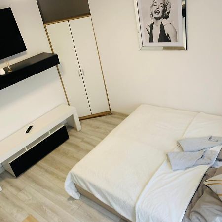 Hostel Cataleya Lublin Exterior foto